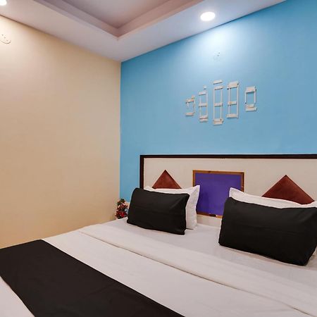 Super Hotel O Hotel Gold Star Neu-Delhi Exterior foto