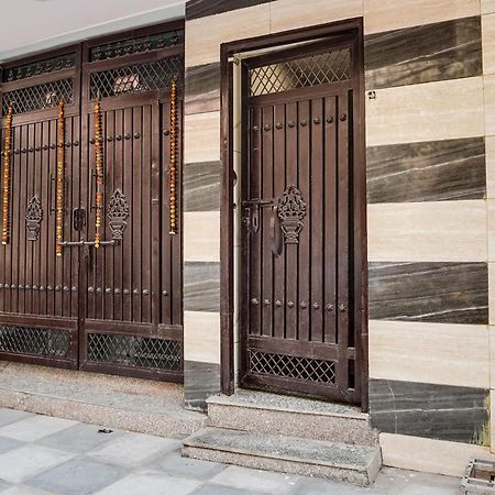 Super Hotel O Hotel Gold Star Neu-Delhi Exterior foto