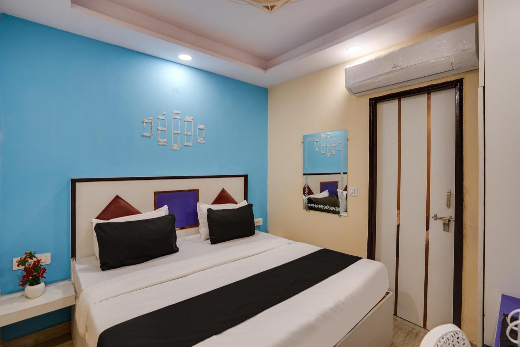 Super Hotel O Hotel Gold Star Neu-Delhi Exterior foto