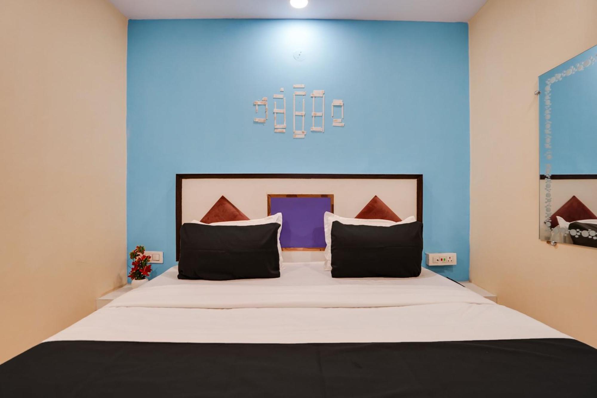 Super Hotel O Hotel Gold Star Neu-Delhi Exterior foto